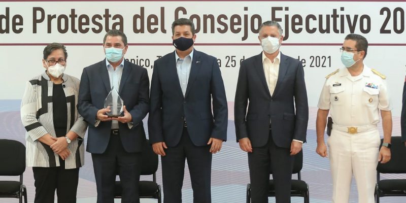 Photo of Empresarios del sur manifiestan total respaldo al Gobernador