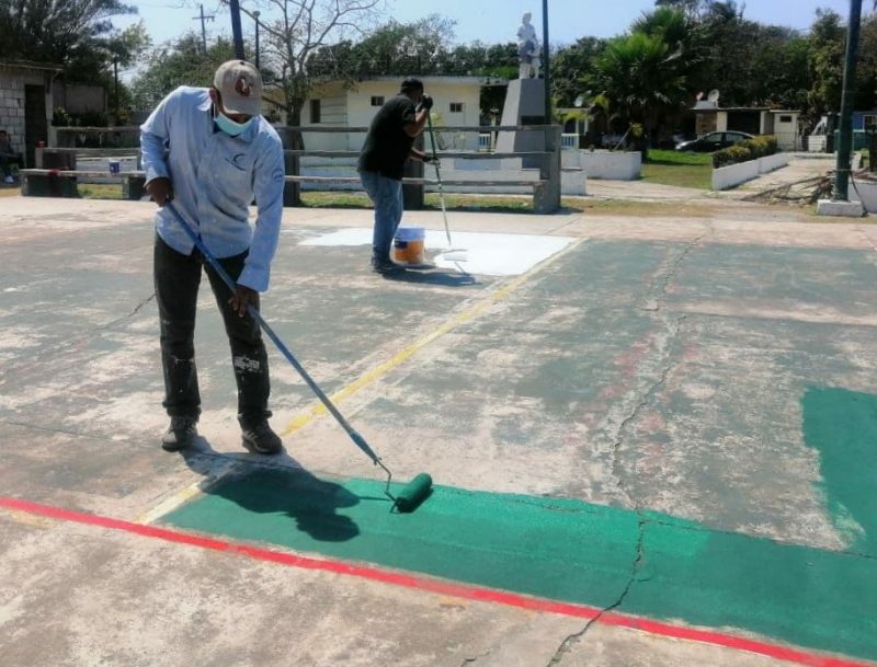Photo of Dan mantenimiento a canchas deportivas de Ciudad Madero