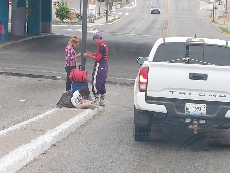 Photo of Pedigüeños se niegan a dejar las calles
