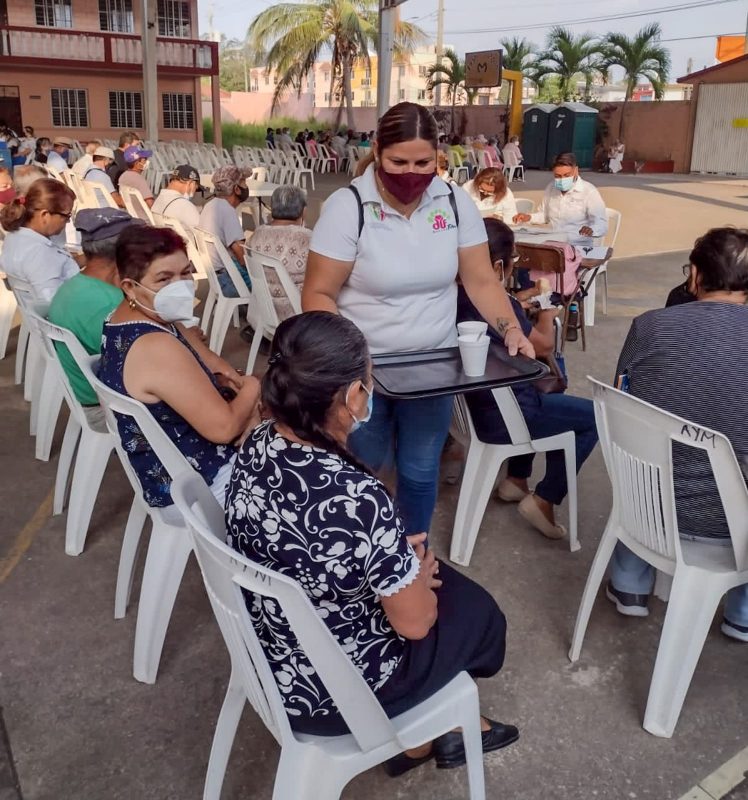 Photo of Apoya DIF Madero en jornada de vacunación