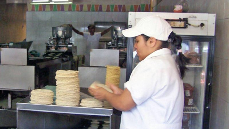 Photo of Duro golpe a la economía, sube el kilo de tortilla a 22 pesos