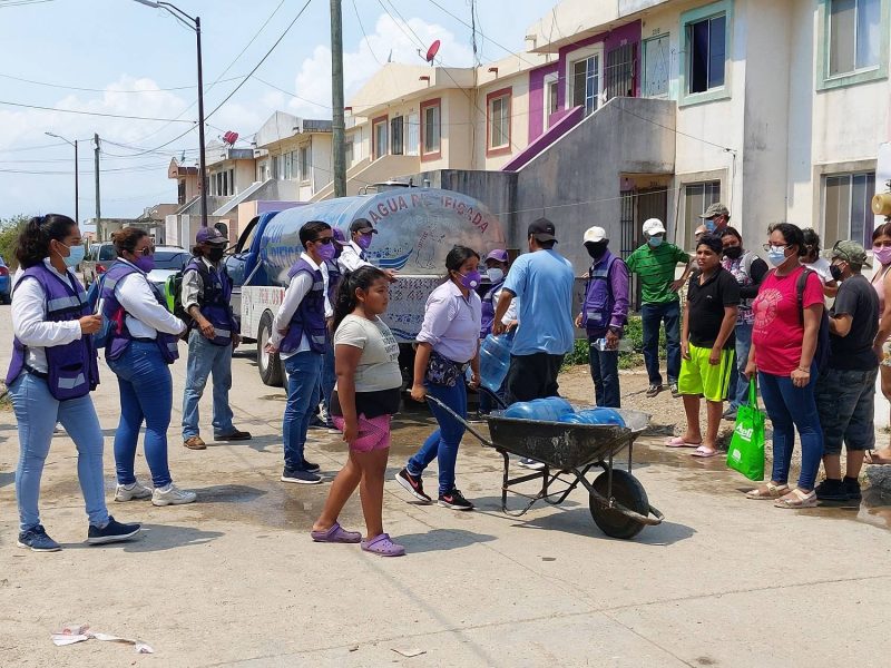 Photo of “Di pollo” regala agua purificada de Veracruz