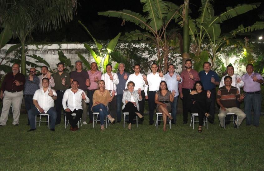 Photo of Eduardo Gattás se reúne con diputados electos
