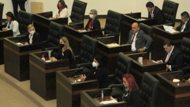 Photo of Se enfrentan Morena y PAN en primera sesión del Congreso