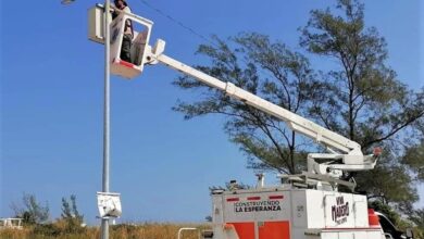 Photo of Rehabilitan alumbrado público en colonias de Madero