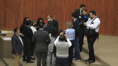 Photo of Morena “revienta” sesión del Congreso, evitan tema Carmona