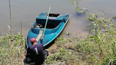 Photo of Padre de familia saca el cuerpo de su hija que se ahogó en el río Bravo