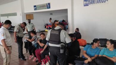 Photo of Ubican a 17 migrantes sin papeles en terminal de autobuses en Michoacán