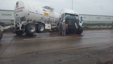 Photo of Pipa pierde el control y sale del camino por ir a exceso de velocidad