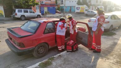 Photo of Choca contra poste, un menor herido