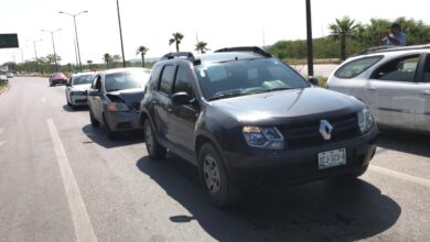 Photo of Se estrella contra vehículo en alto