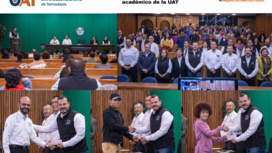 Photo of Entrega rector becas a estudiantes hijos de docentes de la UAT