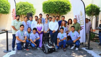 Photo of Recibe alcalde a estudiantes campeones de robótica