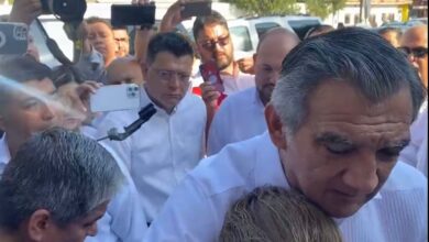 Photo of “Vamos a hacer todo” dice el gobernador a familias de jóvenes desaparecidos