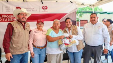 Photo of Entrega SEBIEN apoyos alimenticios en la zona centro y sur de Tamaulipas
