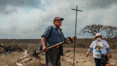 Photo of México rebasa las 5,600 fosas clandestinas