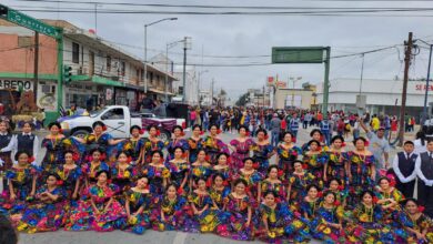 Photo of Redes ayudan a escuela y llega a tiempo el vestuario para el desfile
