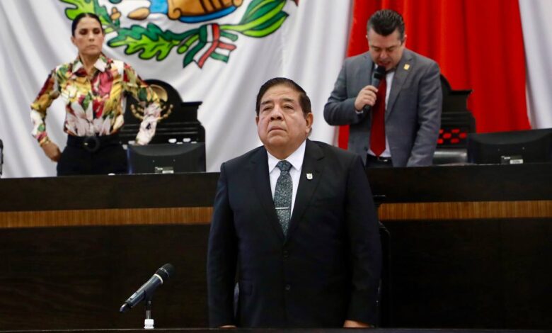 El Secretario de Seguridad, Sergio Chávez García compareció en el Congreso del Estado.