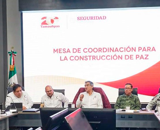 En la reunión de la Mesa de Coordinación para la Construcción de la Paz, se informó sobre el arribo de 400 militares para reforzar la seguridad en Tamaulipas.
