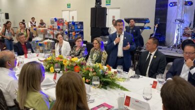 Photo of Reconoce Rector a docentes de la UAT