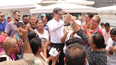 Photo of Entregan a Erasmo González constancia de mayoría