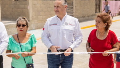 Photo of Adrián Oseguera entrega obras de pavimentación