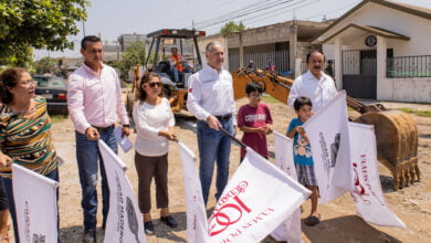 Photo of A pasos acelerados seguimos mejorando más vialidades: Adrián Oseguera
