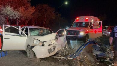 Photo of Choca de frente al invadir el carril en Victoria