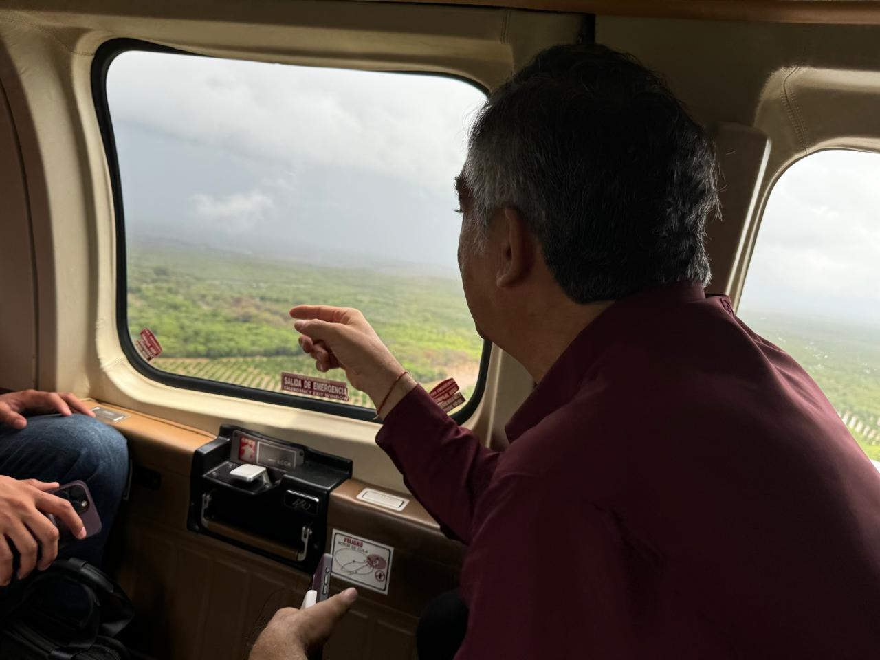 El gobernador Américo Villarreal llevó a cabo un sobrevuelo sobre los ríos y la presa Vicente Guerrero.