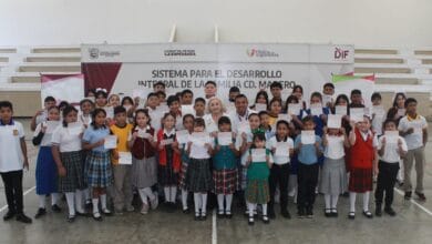 Photo of Entrega DIF Madero becas con esperanza 2024