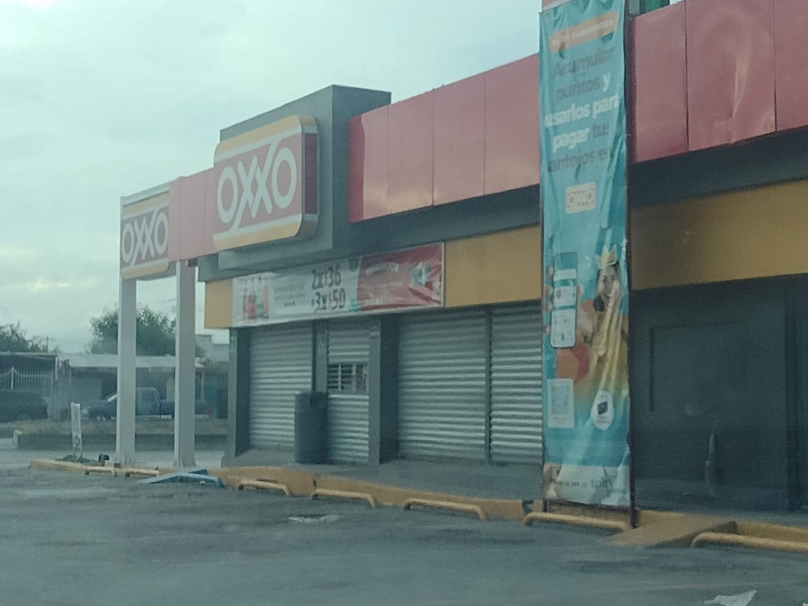 Las tiendas de conveniencia de Femsa permanecen cerradas desde el pasado miércoles.