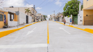 Photo of Entrega alcalde pavimentación de calle en la Revolución Verde