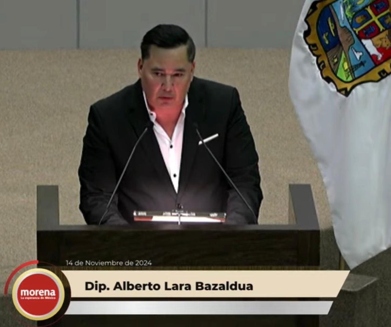 Alberto Lara Bazaldua.