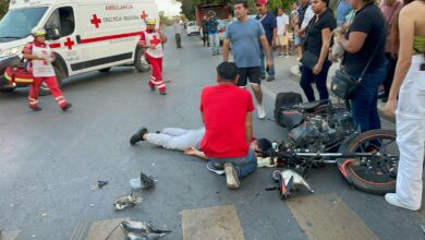 Photo of Motociclista se fractura al chocar contra camioneta
