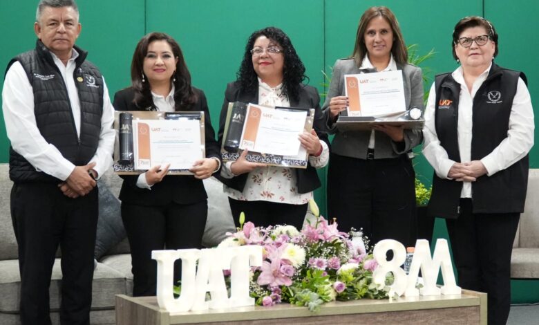 Las expositoras compartieron sus experiencias y reflexiones sobre el papel de la mujer en la investigación.