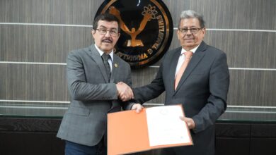 Photo of Designa Rector a Ismael Quintanilla como abogado general de la UAT