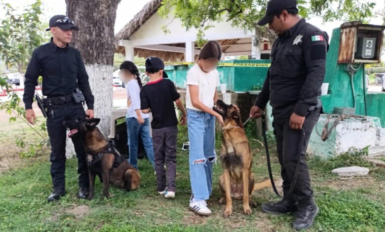 Personal del Agrupamiento Canino de la Guardia Estatal estuvo presente en la celebración del Día de las Madres y las Infancias.