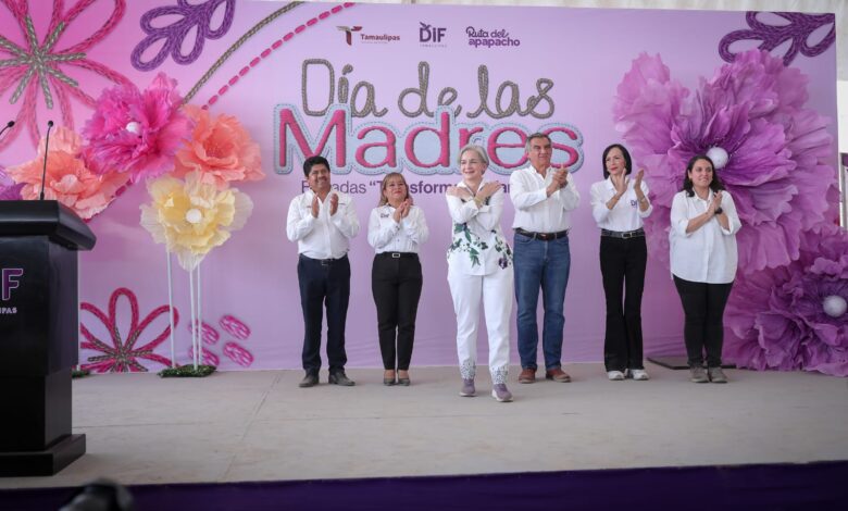 En Jaumave, festejaron a las mamás con motivo del próximo 10 de mayo y dieron arranque a la brigada Transformando Familias, la cual forma parte de la ruta que este mes recorrerá el altiplano tamaulipeco, acercando servicios y apoyos a las familias.