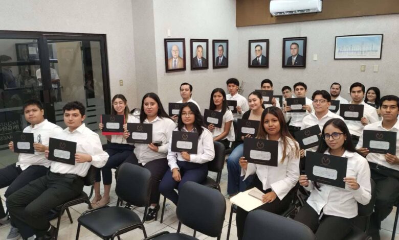 Un total de 607 becas de Excelencia, Desempeño Académico y Labor Humanista fueron entregadas a estudiantes de la UAT.