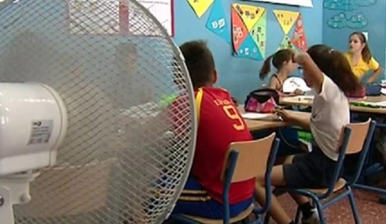 ola de calor en escuelas