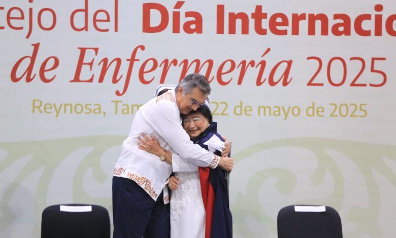 El Gobernador presidió evento del Día Internacional de la Enfermería y entrega reconocimientos, destacando el de 50 años de servicio a la doctora Margarita Ortega Padrón.
