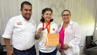 Photo of Destaca estudiante de la UAT en Olimpiada Nacional de Matemáticas