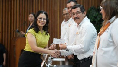 Photo of Reconoce la UAT la excelencia académica de hijos de docentes