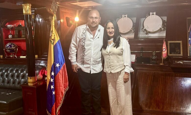 El Secretario general de Gobierno, Héctor Joel Villegas González, se reunió con la embajadora de Venezuela en México, Stella Marina Lugo de Montilla.