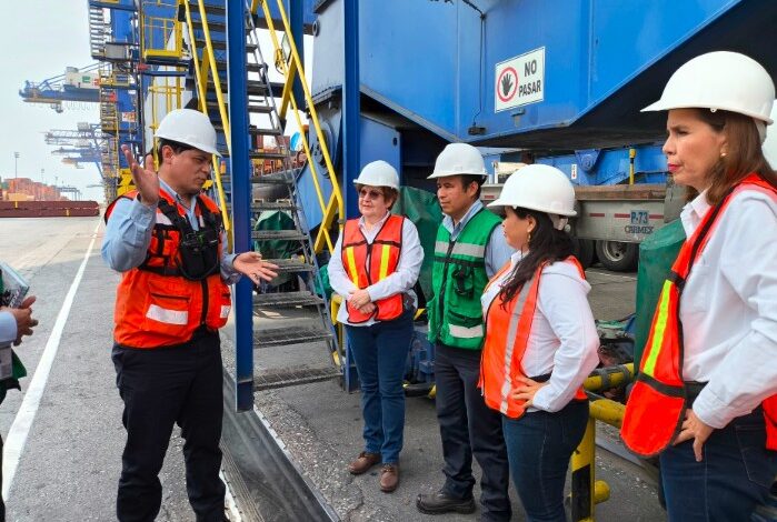 La Universidad Tecnológica de Altamira llevó a cabo una reunión de colaboración con la Terminal Portuaria de Altamira (ATP).