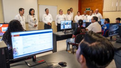Photo of Entrega Rector equipamiento en la Facultad de Ciencias de la Educación