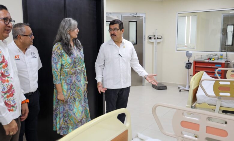 El Rector entregó moderno equipamiento para la enseñanza y la práctica clínica de enfermería; y encabezó los trabajos de la 13.ª Reunión del Colegio de Directores de la máxima casa de estudios del estado.