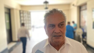 Photo of Ajustarán sueldos y compensaciones a categorías a personal médico