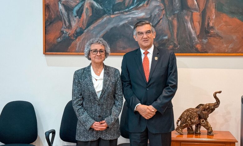 Los funcionarios atienden temas de financiamiento, infraestructura, equipamiento de hospitales, así como la certidumbre laboral y de prestaciones para trabajadores.