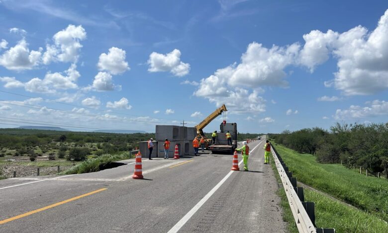 Las lluvias de la tormenta tropical Barry dejaron daños en las carreteras y caminos estatales por 40 millones de pesos.